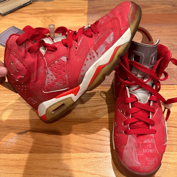 Size 9.5 - Jordan 6 Retro Slam Dunk 2014